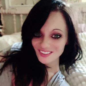 Meet your Posher, Lea